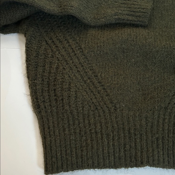 Madewell Wool Blend Wedge Sweater Heather Dark Olive Women's Size XXS - Picture 4 of 12